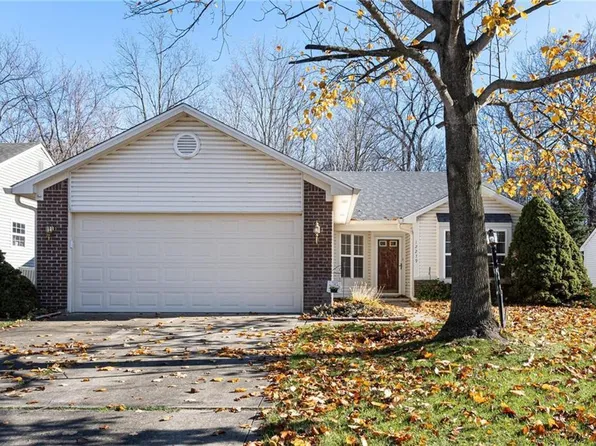 12279 Blue Sky Dr, Fishers, IN 46037