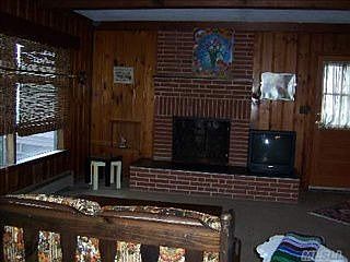 3rd image of 115 Diamond St