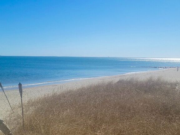 2nd image of 655 Fairfield Beach Rd