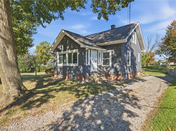 2549 30th St NE, Canton, OH 44705