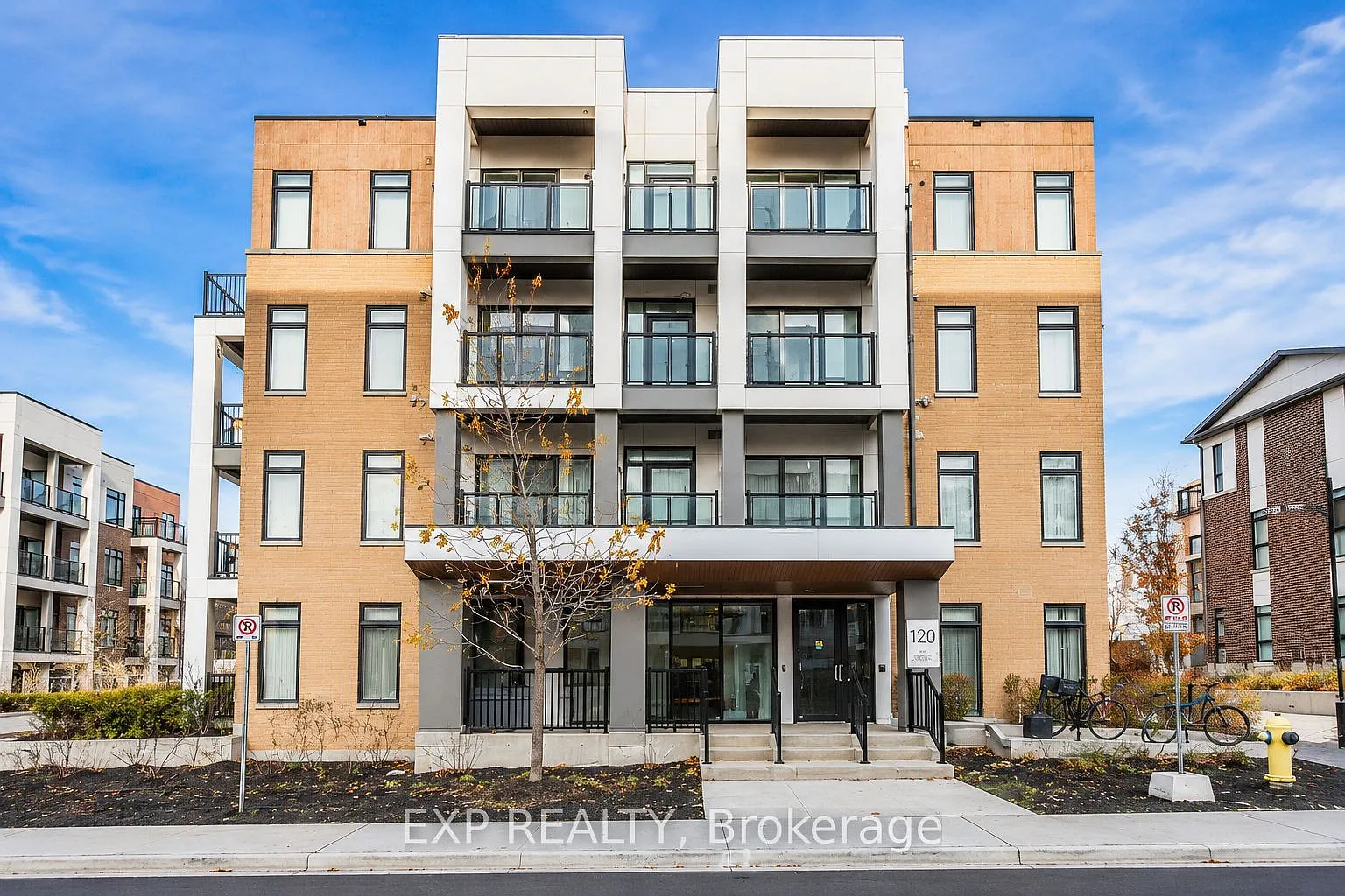 1 bed, $2,000 — Photo 1