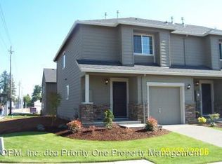 939 NW 3rd Ave, Canby, OR 97013