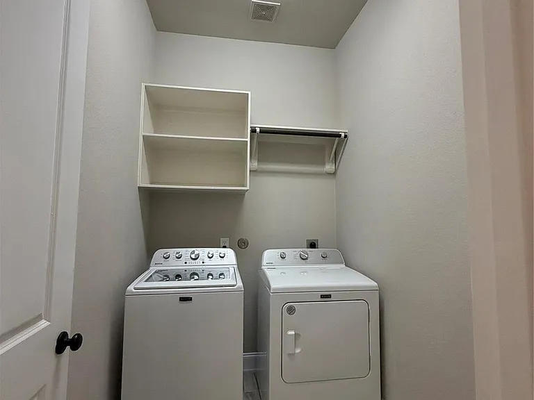 3319 Sky Run Ct — Photo 18