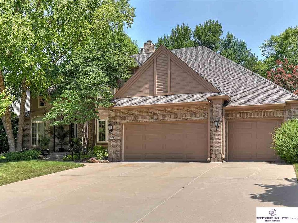 1st image of 1705 N 131st Avenue Cir