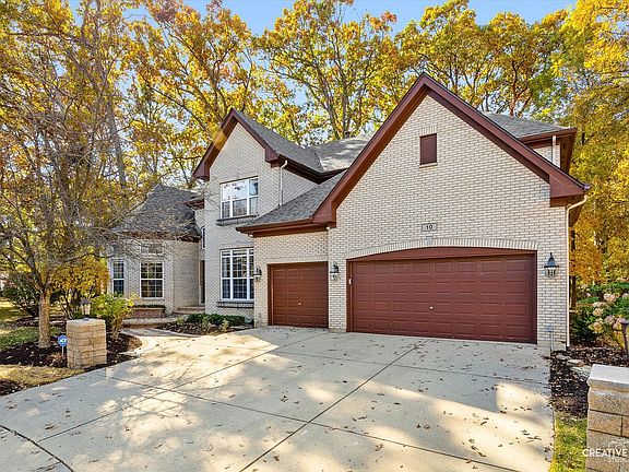 3rd image of 10 Cranberry Ct