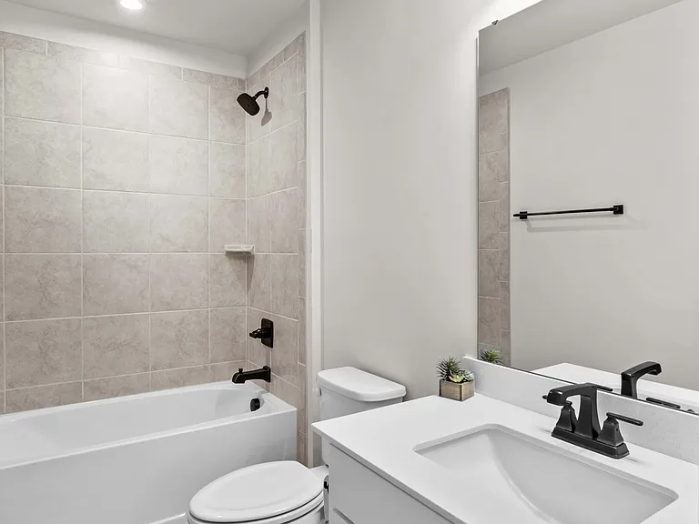 14321 Sunnyhill Grove Rd — Photo 35