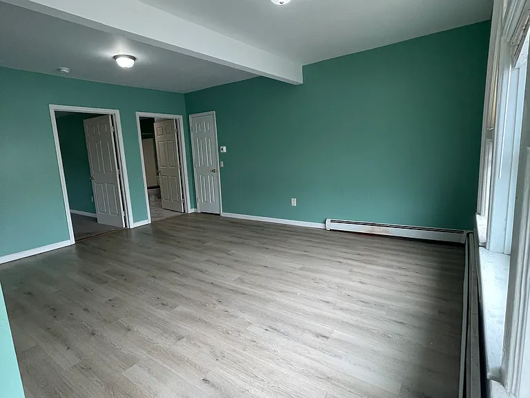 249 Warren St #8 — Photo 2