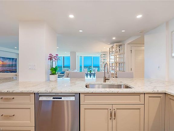 4th image of 5601 Turtle Bay DR #2102
