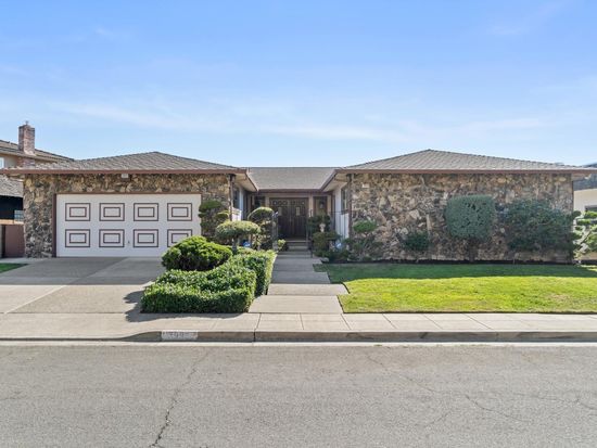 1999 Edgehill Ct, San Leandro, CA 94577