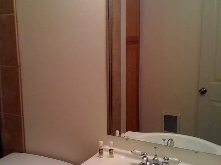 527 13th Ave SE #4 — Photo 4