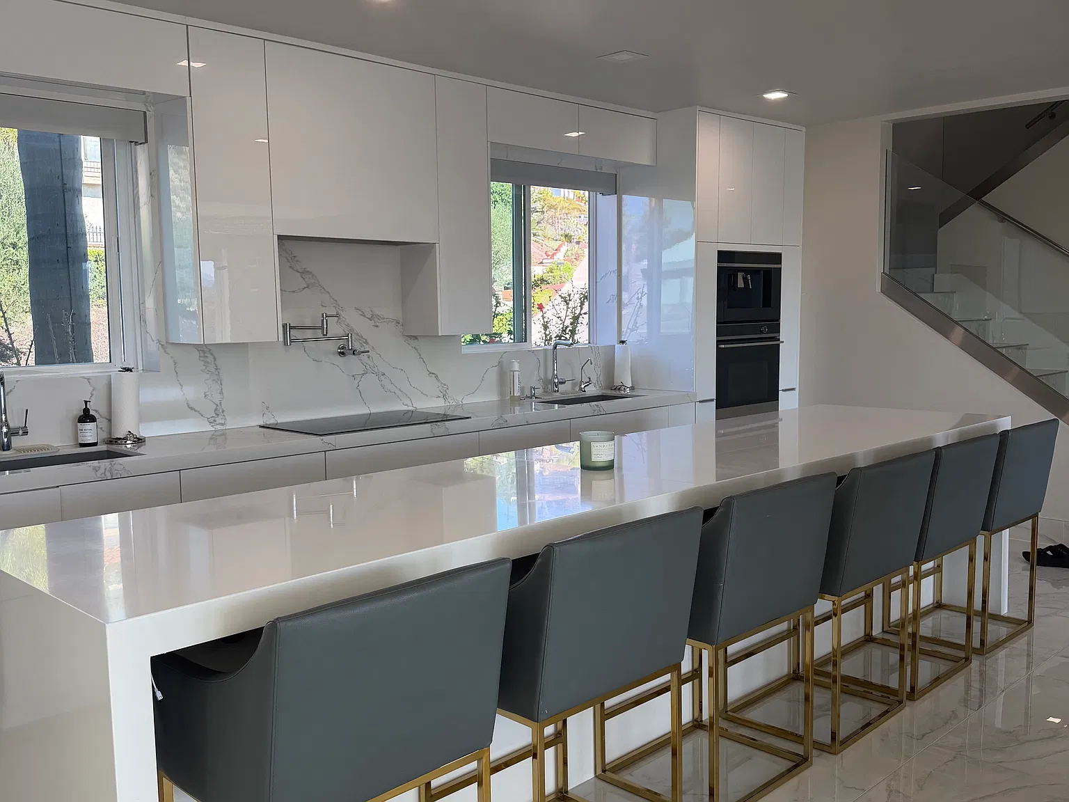 6 bed, 5237 sqft, $15,000 — Photo 4