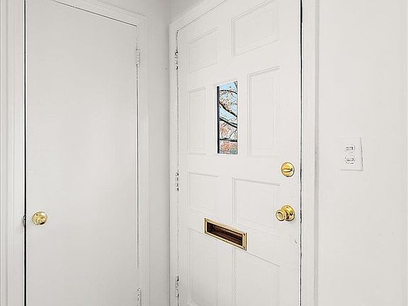 3rd image of 4109 Berkshire Rd
