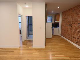 5025 Broadway