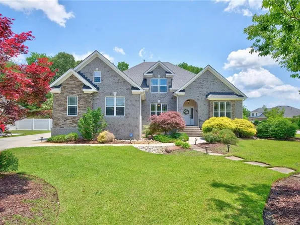 2216 Rio Rancho Dr, Virginia Beach, VA 23456