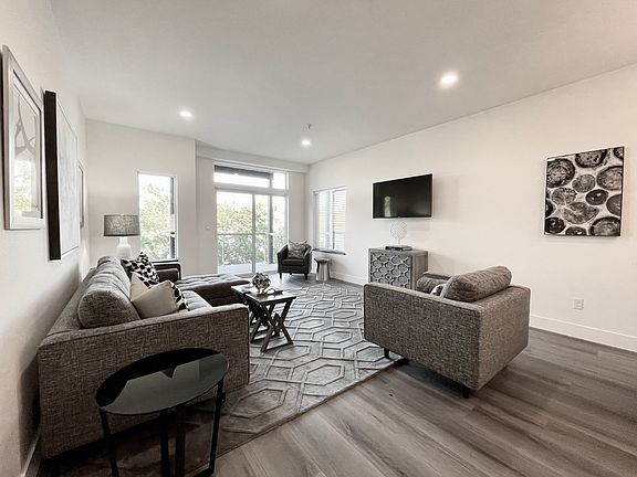 3rd image of 3783 Klindt Dr #3781