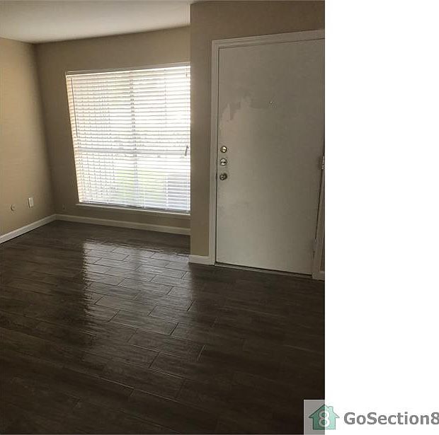 1st image of 5625 Antoine Dr #815