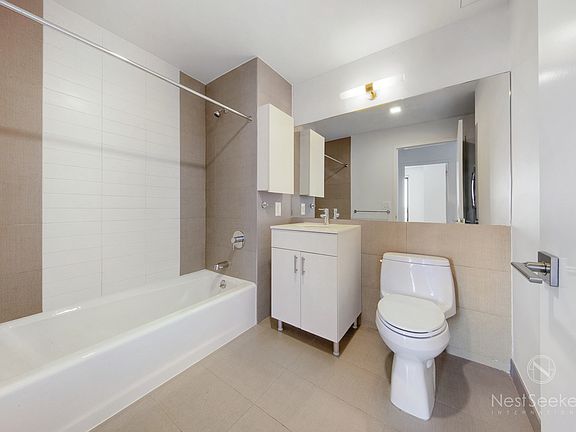5th image of 11-39 49th Ave #509