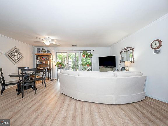 3rd image of 1102 Pritchard Pl