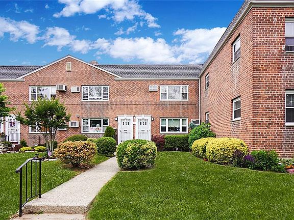 3rd image of 1057 Shore Pkwy #2B