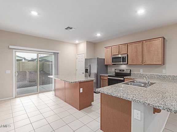 3rd image of 274 W KONA Drive