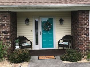 157 Rutledge Dr, Bluff City, TN 37618