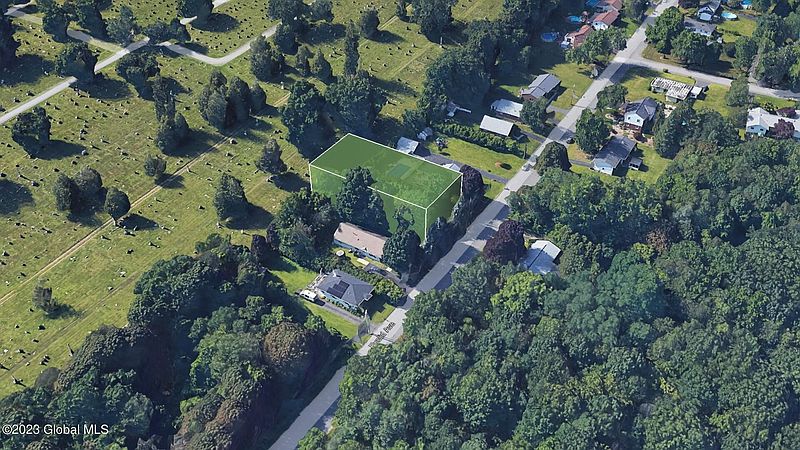 4th image of 127 Euclid Avenue