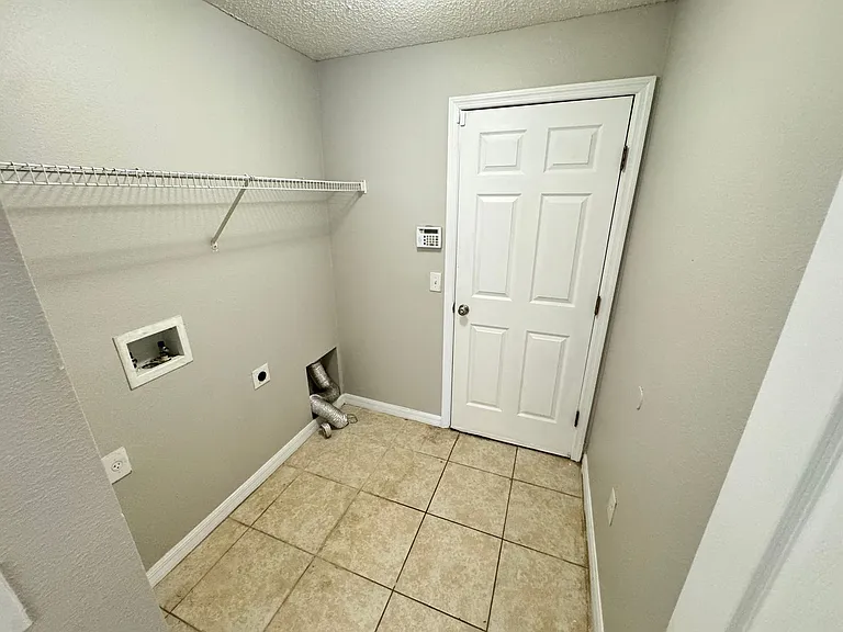639 Bittern Ct — Photo 47