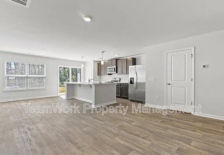 163 Rosefield Ct — Photo 12