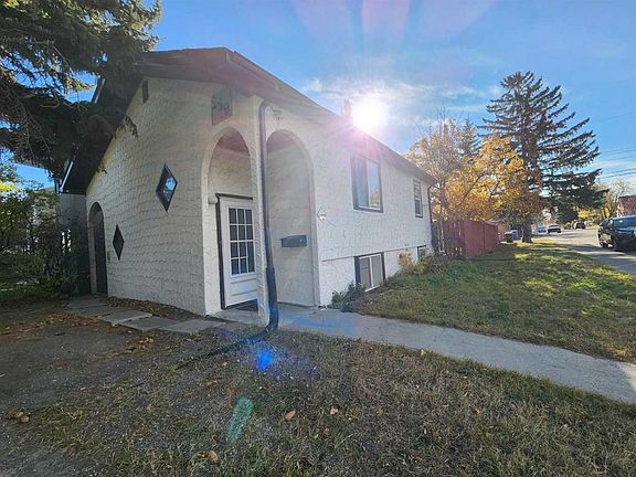 3rd image of 239 N 30th Ave NW