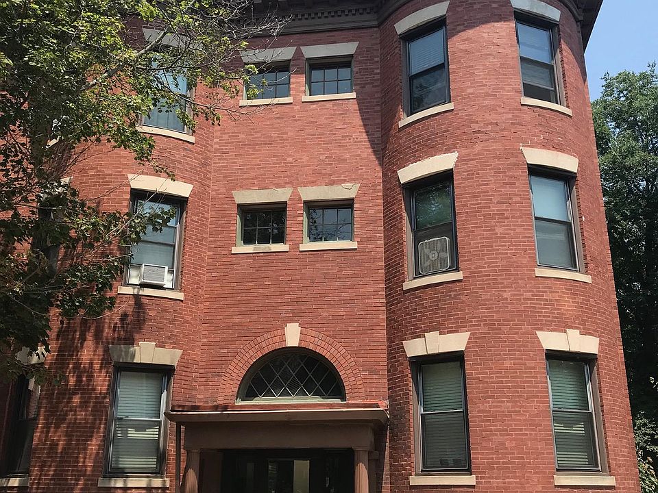 1st image of 26 Linden Pl APT 6