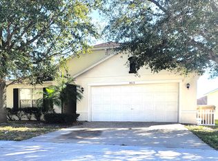 4612 Caverns Dr, Kissimmee, FL 34758