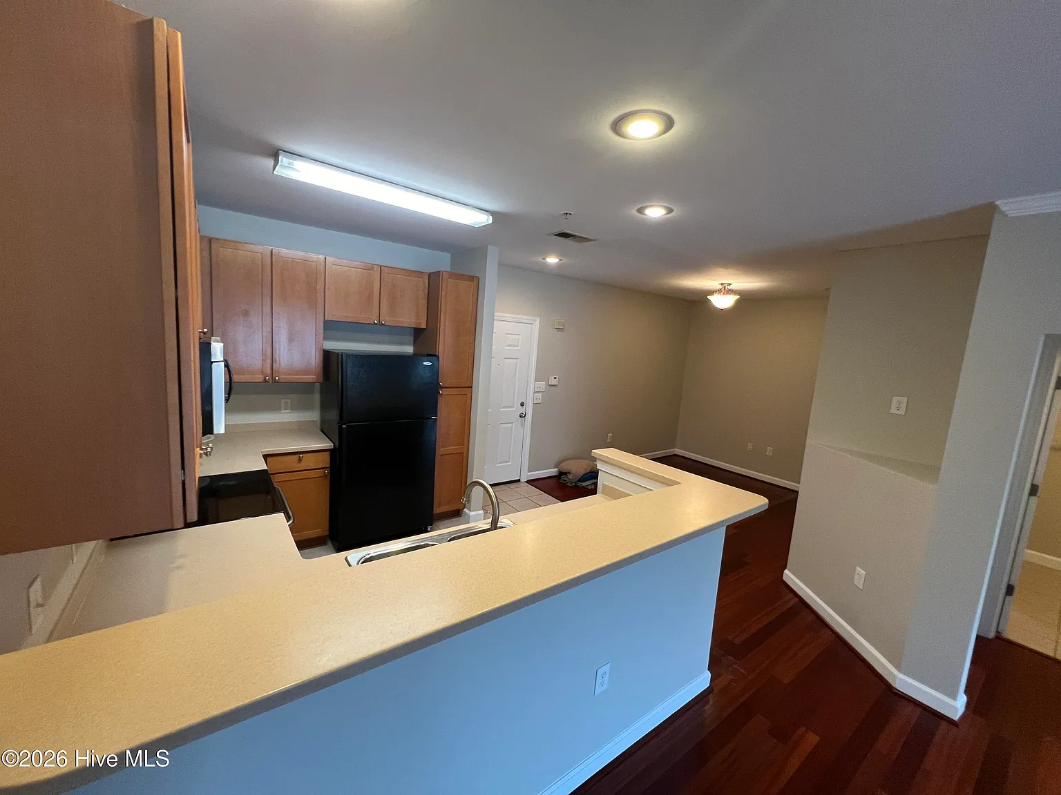 2 bed, 2.0 bath, $1,550 — Photo 3