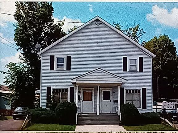 2nd image of 216 E Thomas St