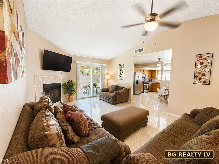 6600 Light Breeze Dr — Photo 5