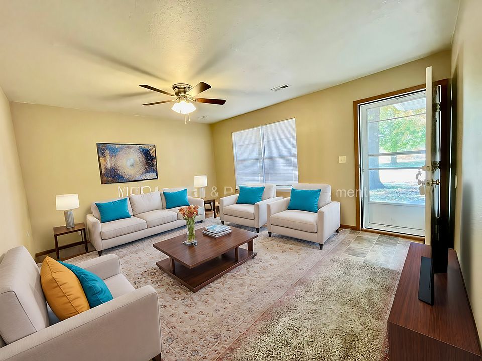 1st image of 213-215 Aaron Ln