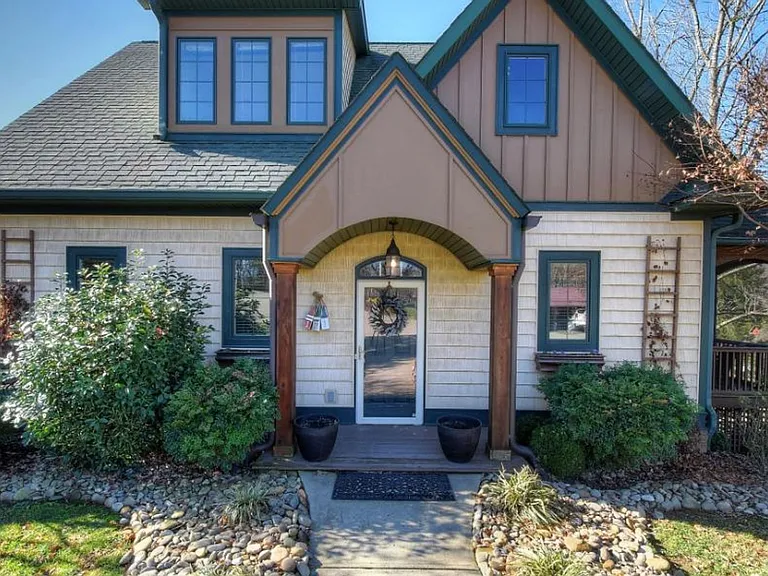 121 Lake Haven Dr — Photo 6