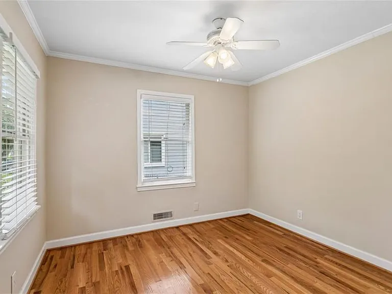 1910 La Dawn Ln NW — Photo 9