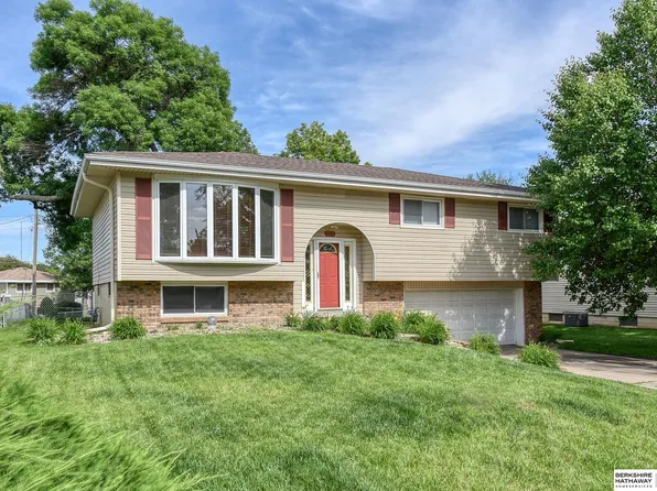 5317 N 97th Ave, Omaha, NE 68134