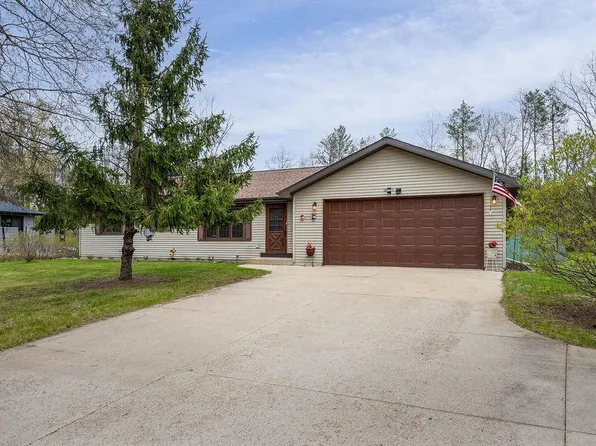 432 Duffers Trail, Nekoosa, WI 54457