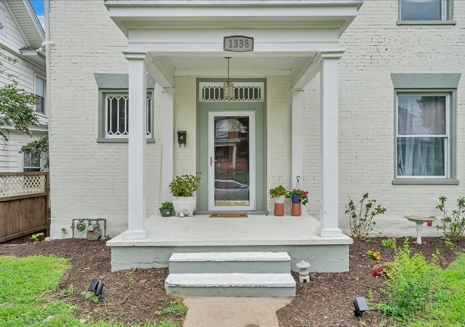 Spacious 5BR House in Roanoke — Photo 2