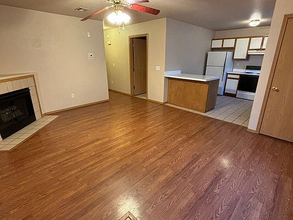 5th image of 1252 N Iron Horse Dr