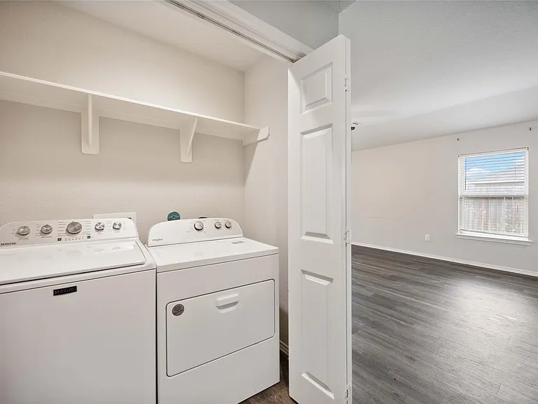 7907 Hollow Root Ln — Photo 21