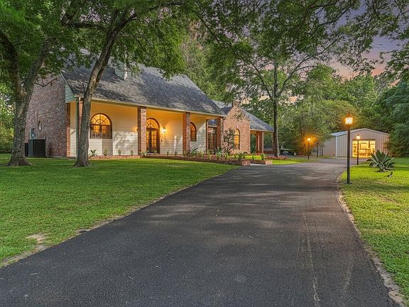 3rd image of 10147 Lewis Creek Cir