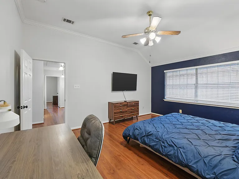 2432 Covington Dr — Photo 29