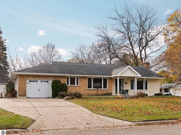 109 Boughey St, Traverse City, MI 49684