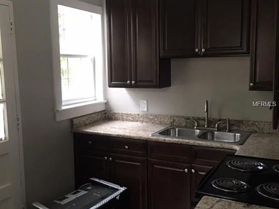 4th image of 314 W Park St