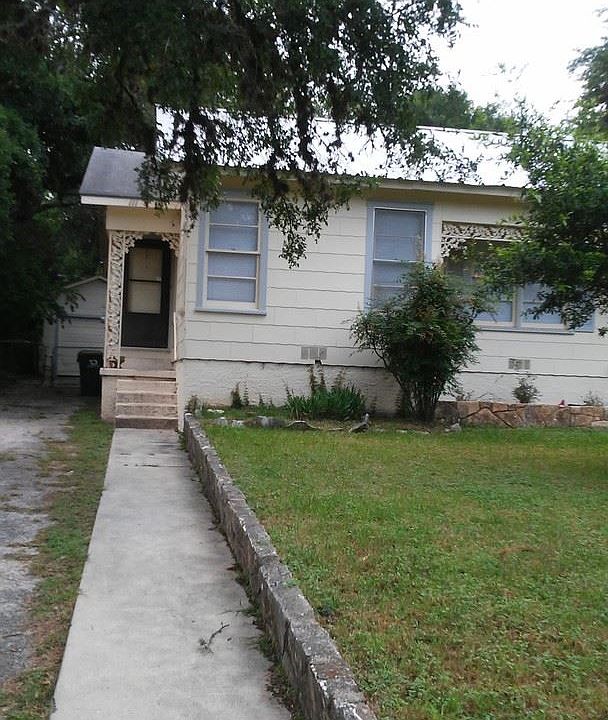 1st image of 111 E Hillcrest Dr