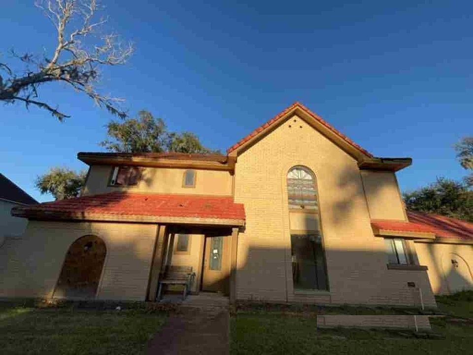 1st image of 2253 River Valley Dr