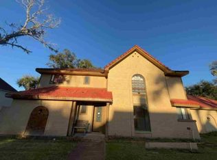 2253 River Valley Dr, West Columbia, TX 77486