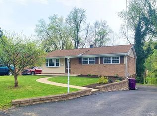 42 Sierra Dr, Pittsburgh, PA 15239